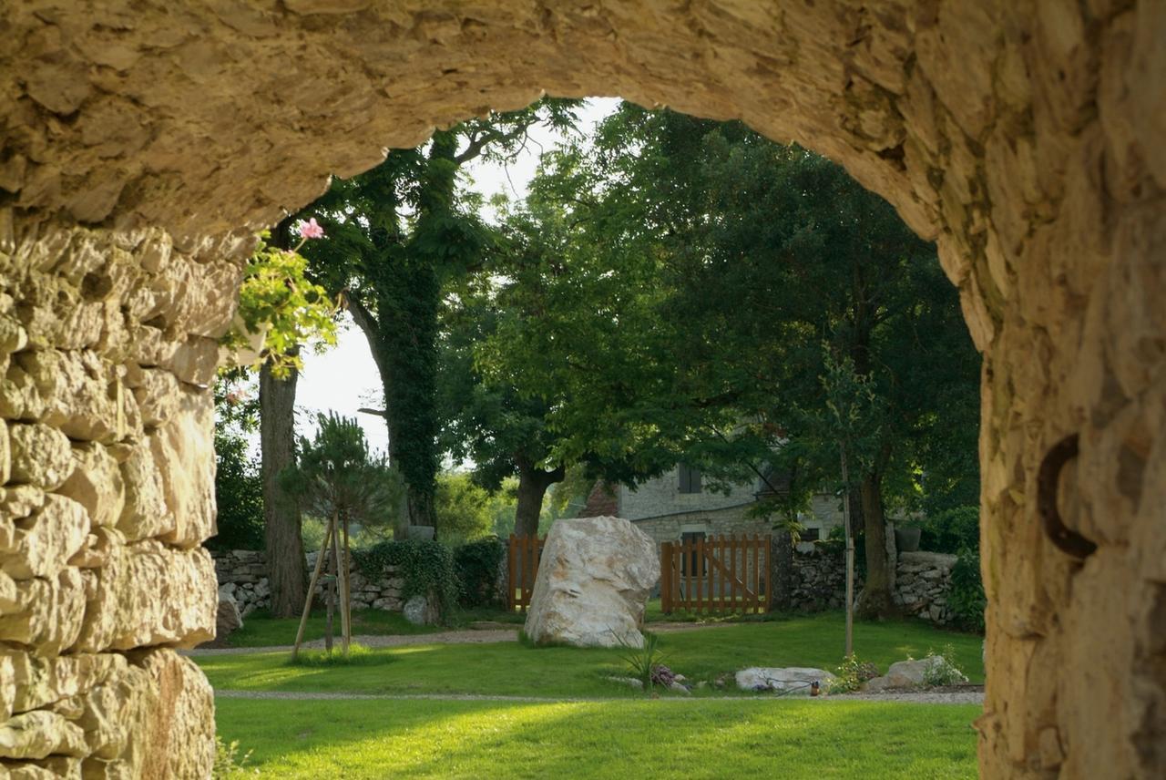 Chambres Et Jardin De Pierres Espédaillac Eksteriør billede